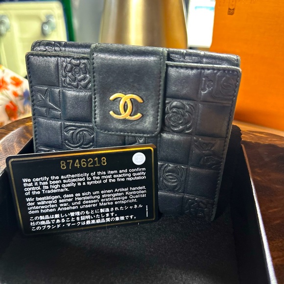 Chanel wallet - Picture 1 of 7